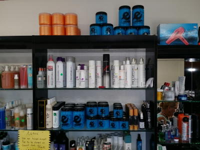 Mireya's Unisex Beauty Salon