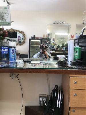 Sista's Hair Cut & Beauty Salon