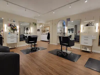 Halo Salon
