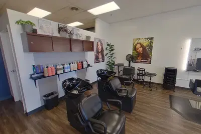 Lavish Salon