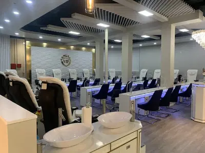 VIP Nails & Spa