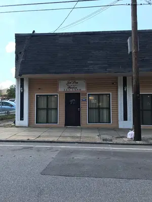 Ja'Los His & Hers Parlor
