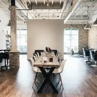 Salon 43 One