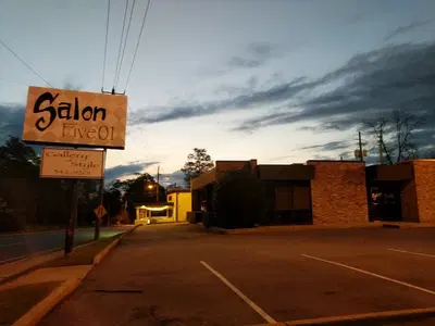 Salon Five 01