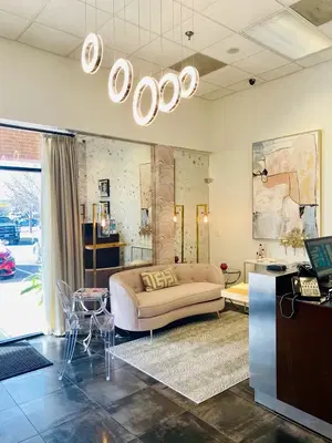 Doug's 2 Salon