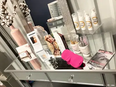 Lash Belle Eyelash Extensions and Microblading