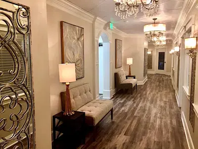 Privé Salon Suites