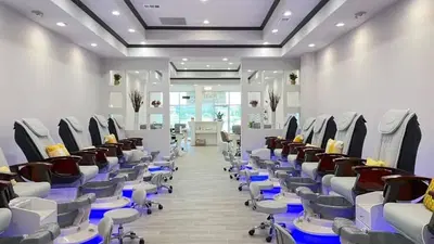EVERLY NAIL SPA