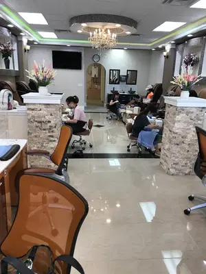 Glamour Nails