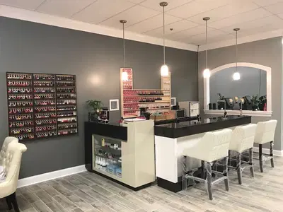 Royal nails & spa bent creek. auburn al