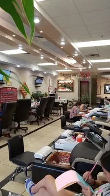 Signature Nail And Spa