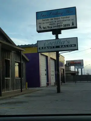 Cecilia's Salon De Belleza