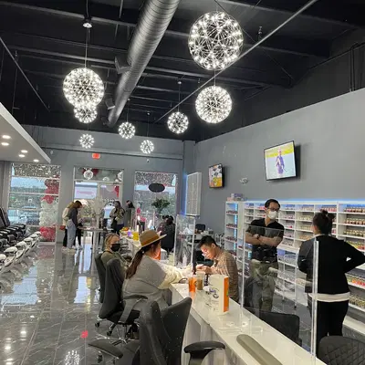 GLO NAIL BAR (10% OFF NEW CUSTOMERS)