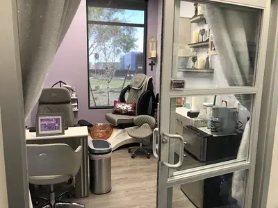 Sola Salon Studios