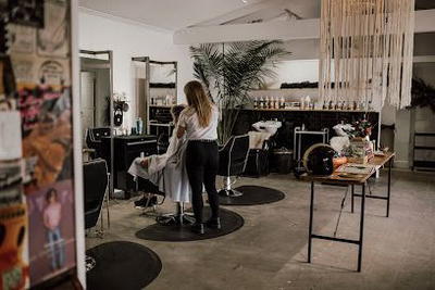True Few Hair Salon