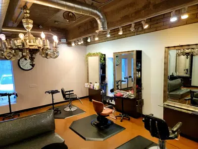 r Salon