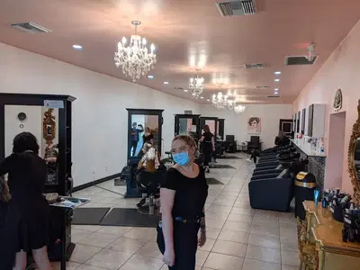 The Dollhouse Salon & Vintage Boutique