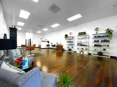 Trendy HAIR Lounge