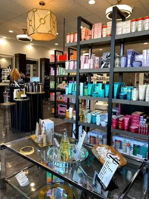 XanderLyn Salon