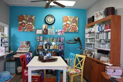 Carrie's Salon