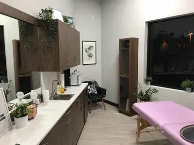Salon Plaza of Glendale