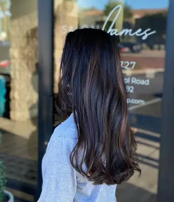 Salon James