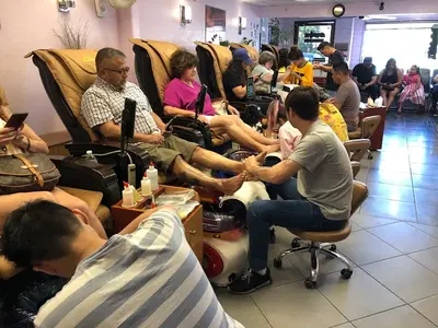 A Star Nails and spa