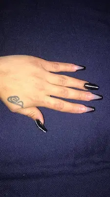 Daisy Nails
