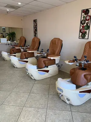 Lovely Nails & Spa