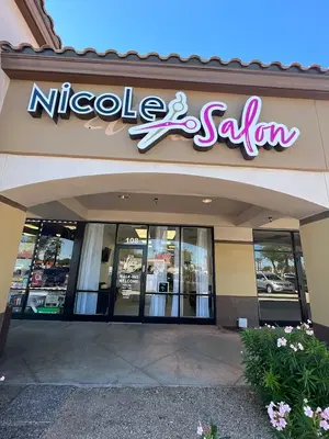 Nicole Salon
