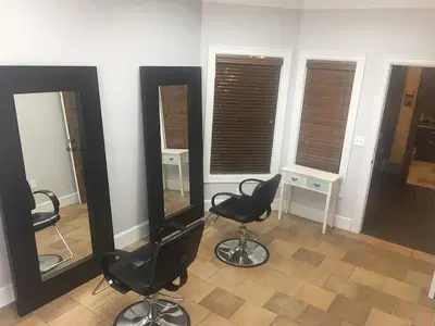 Salon Boutique @ Gilbert
