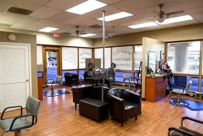 Shear's Edge Hair & Nail Salon