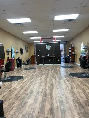 Avare Salon