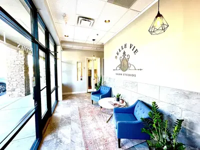 DG Salon Suites