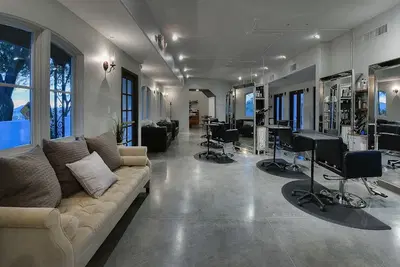 Circa 79 Salon