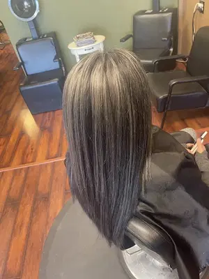 DeRusha Salon