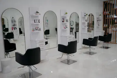Único Hair Studio