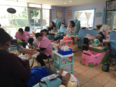 Envy Nails & Spa