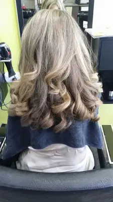 Brazilian Salon