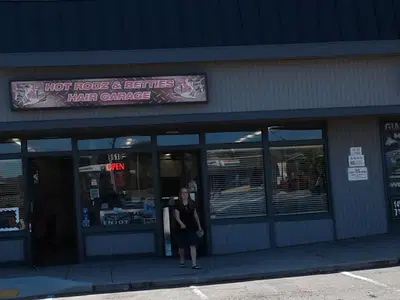 Hot Rodz & Betties Hair Garage