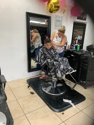 @BeautyByAdrianaosuna