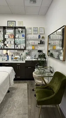 Starkiv Beauty - Esthetician Salon