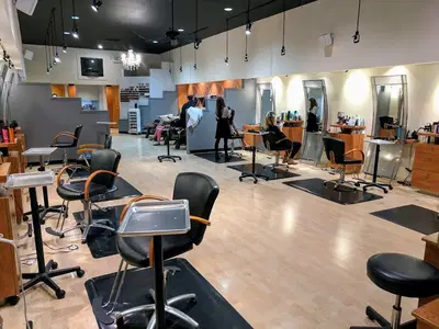 Heroes & Hairoines Salon and Spa