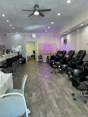 Bee Shine Nail Bar