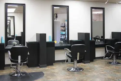 Pinky's Salon