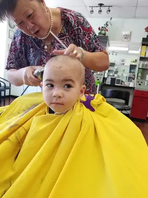 J & S Beauty Salon