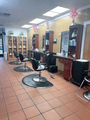 Veronica's Beauty Salon