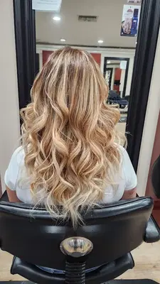 Lynn - Fringe Hair Lounge