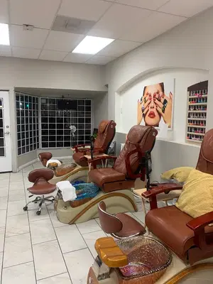 City Nails & Spa