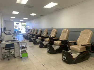 Happiness Nails & Spa